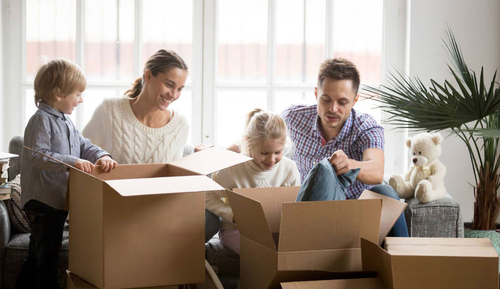 We make moving simple, fast, and stress-free for families and businesses across Cathedral City